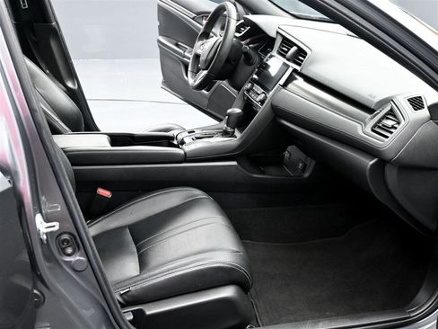 Used 2019 Honda Civic EX image 12