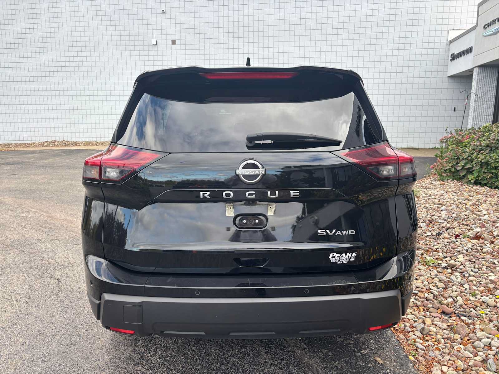 Used 2024 Nissan Rogue SV AWD/4WD image 5