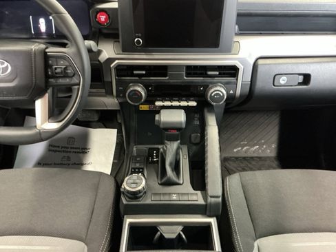 Certified 2025 Toyota 4Runner TRD Off-Road AWD/4WD image 11