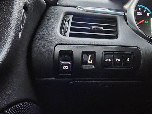 Used 2014 Chevrolet Impala LTZ image 36