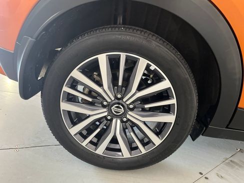 Used 2021 Nissan Kicks SV FWD image 15