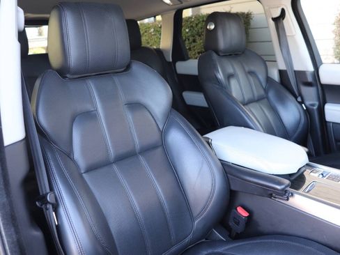 Used 2016 Land Rover Range Rover Sport HSE AWD/4WD image 44