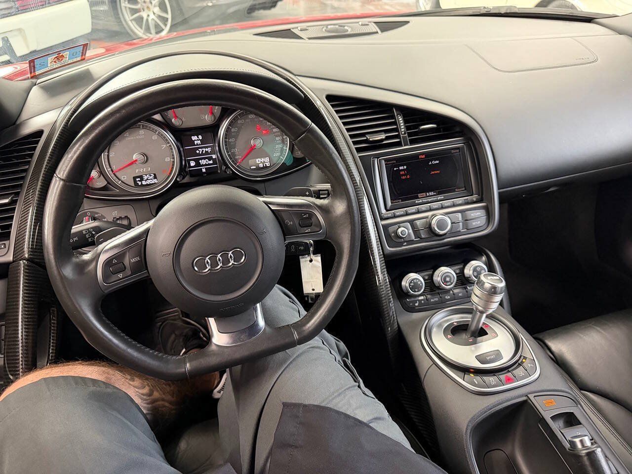 Used 2011 Audi R8 V8 AWD/4WD image 22