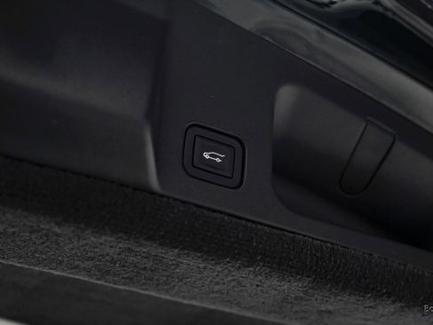 Used 2012 Cadillac CTS V w/ Wood Trim Package image 97