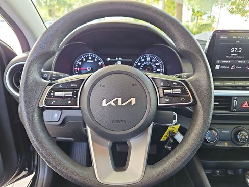 Used 2023 Kia Forte LXS image 10