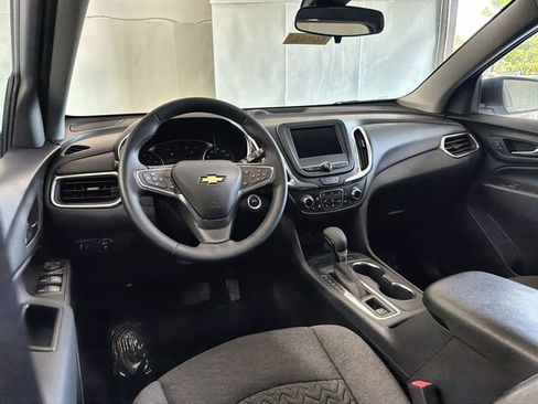 Certified 2024 Chevrolet Equinox LT w/ LPO, Floor Liner Package FWD image 8