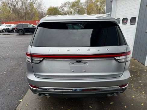 Used 2020 Lincoln Aviator Reserve w/ Equipment Group 202A image 5