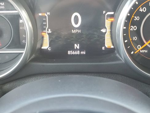 Certified 2018 Jeep Wrangler Unlimited Sahara AWD/4WD image 23