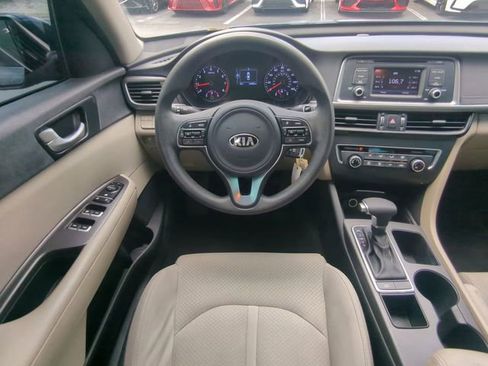 Used 2016 Kia Optima LX w/ Option Group 014 FWD image 16