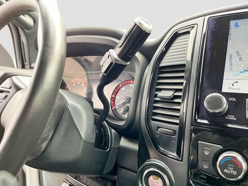 Used 2023 Nissan Titan PRO-4X image 17