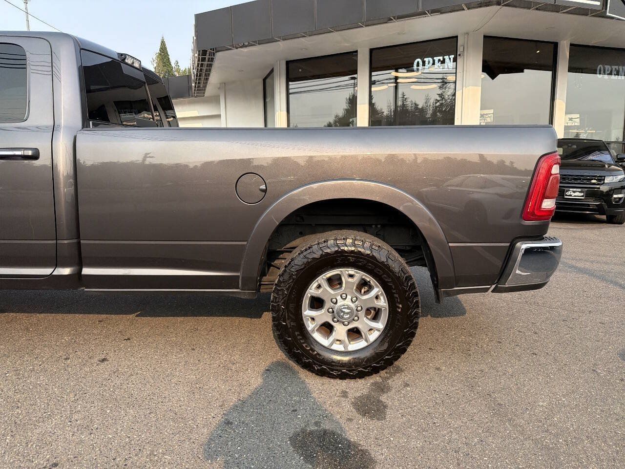 Used 2021 RAM 3500 Laramie AWD/4WD image 5