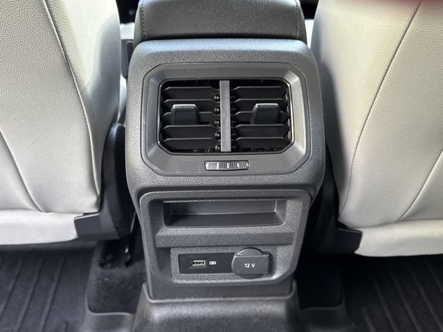 Used 2019 Volkswagen Tiguan SE FWD image 20