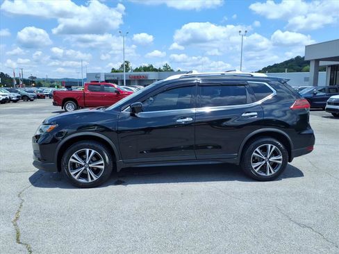 Used 2019 Nissan Rogue SV w/ Premium Package AWD/4WD image 9