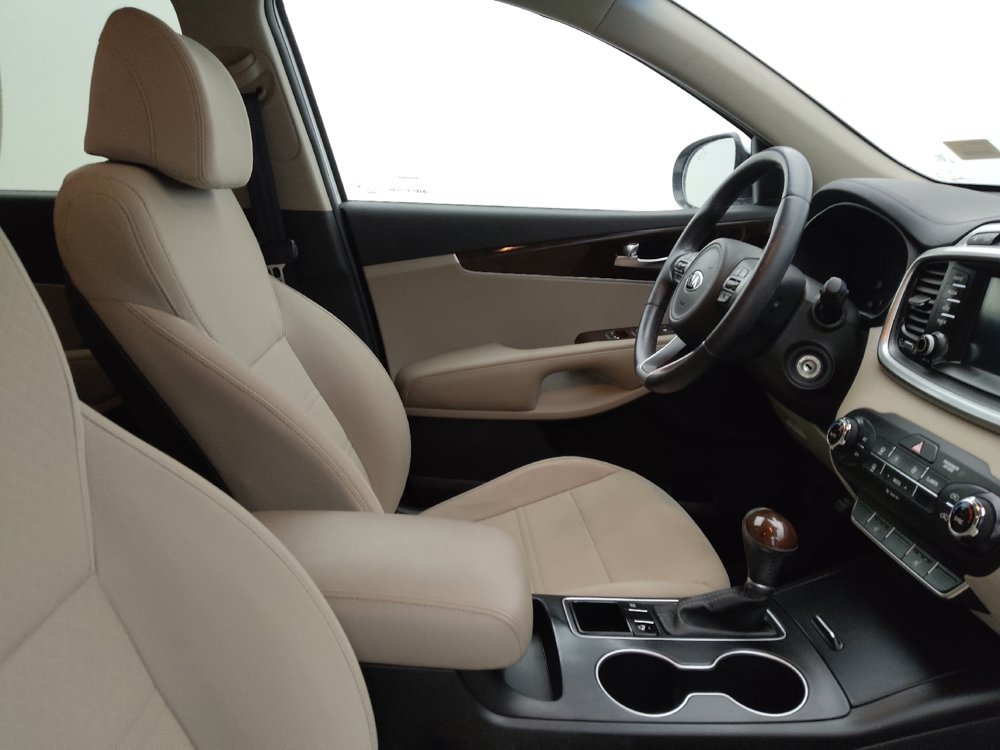 Used 2017 Kia Sorento FWD w/ LX Convenience Package image 21