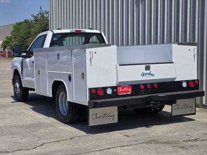New 2026 Ford F350 XL w/ XL Chrome Package