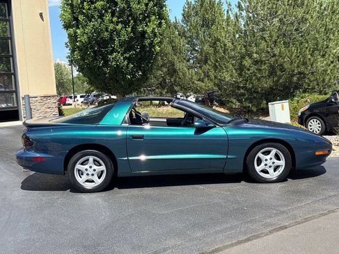 Used 1997 Pontiac Firebird Formula w/ Opt Pkg RWD image 90