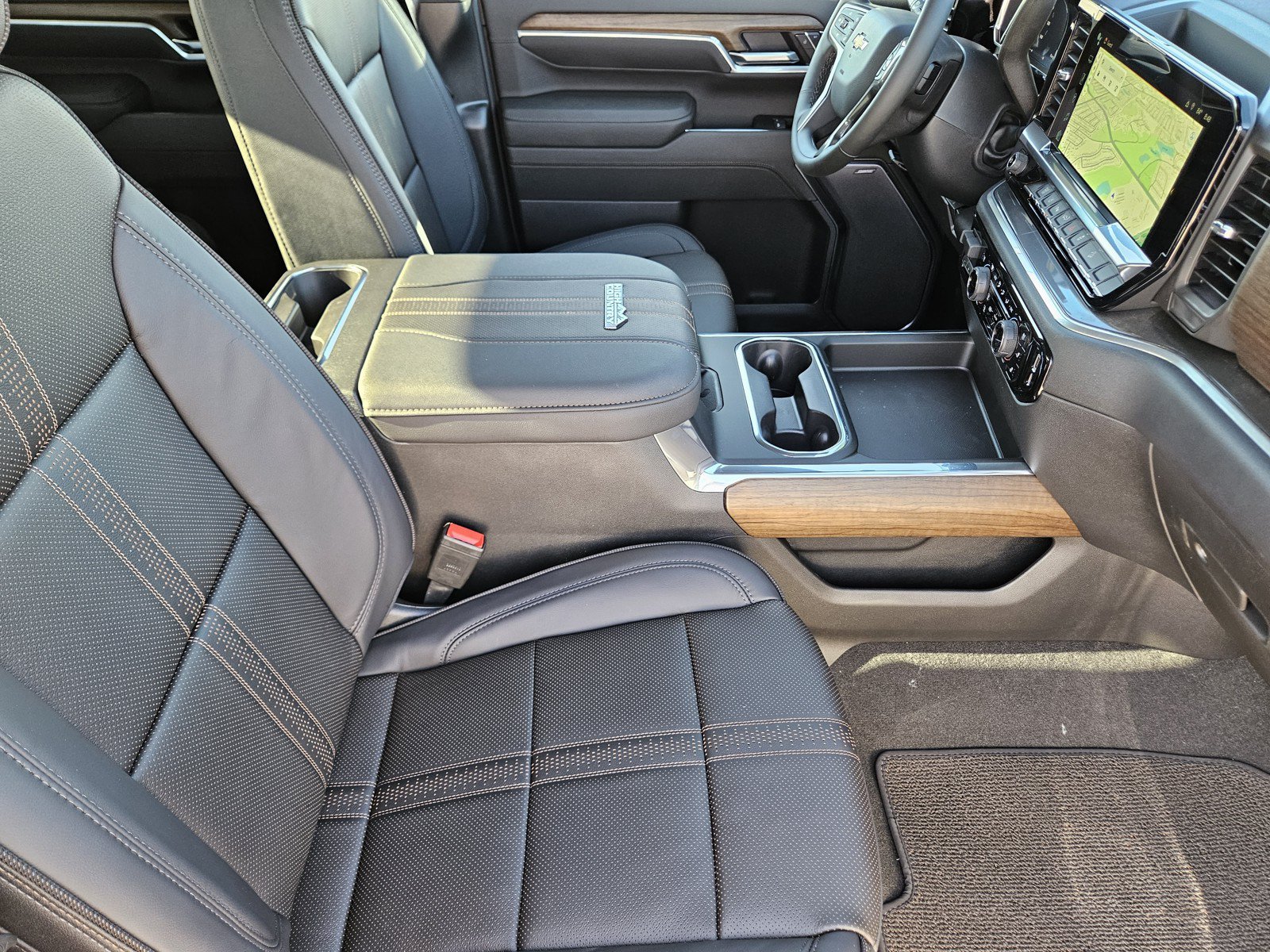 New 2026 Chevrolet Silverado 2500 High Country w/ High Country Premium Package AWD/4WD image 10
