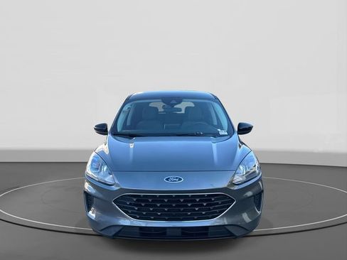 Used 2022 Ford Escape SE w/ SE Sport Appearance Package image 3