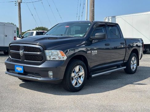 Used 2019 RAM 1500 Express w/ Wheel & Sound Group AWD/4WD image 8