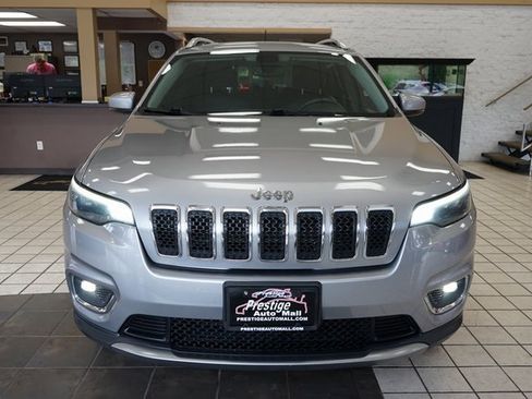 Used 2019 Jeep Cherokee Limited image 18