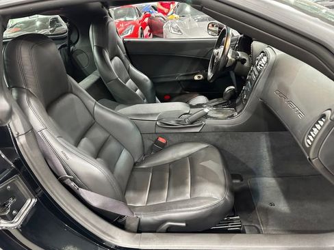 Used 2011 Chevrolet Corvette Coupe w/ 1LT RWD image 13