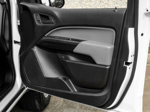 Used 2021 Chevrolet Colorado W/T w/ WT Convenience Package image 43