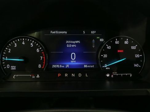 Used 2023 Ford Explorer XLT w/ Equipment Group 202A AWD/4WD image 32