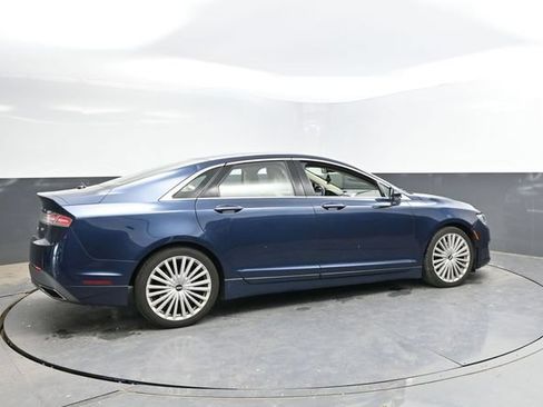 Used 2017 Lincoln MKZ Reserve w/ Climate Package FWD image 4