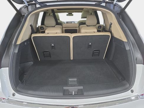 Used 2023 Acura MDX SH-AWD image 16