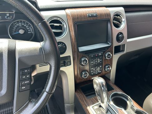 Used 2013 Ford F150 Lariat w/ Luxury Equipment Group image 12