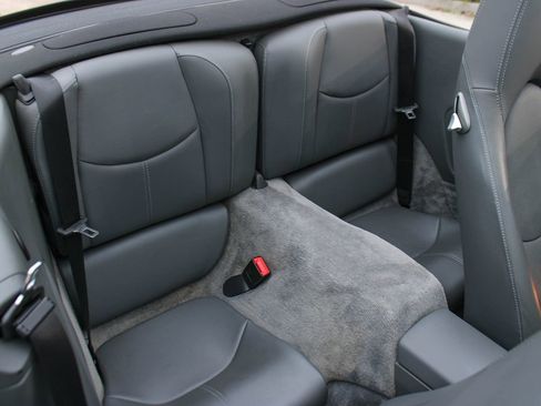 Used 2010 Porsche 911 Carrera S image 21