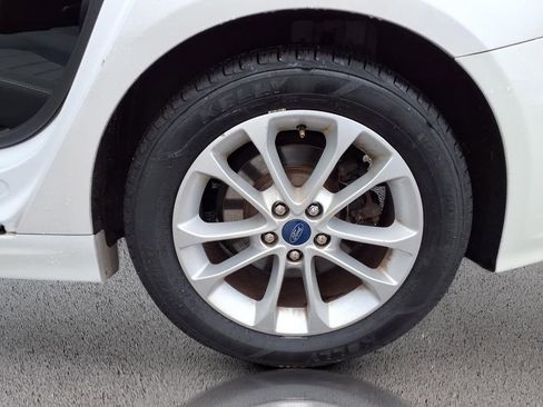 Used 2020 Ford Fusion SE image 36