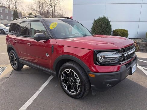 Used 2025 Ford Bronco Sport Outer Banks w/ Outer Banks Tech Package+ image 1