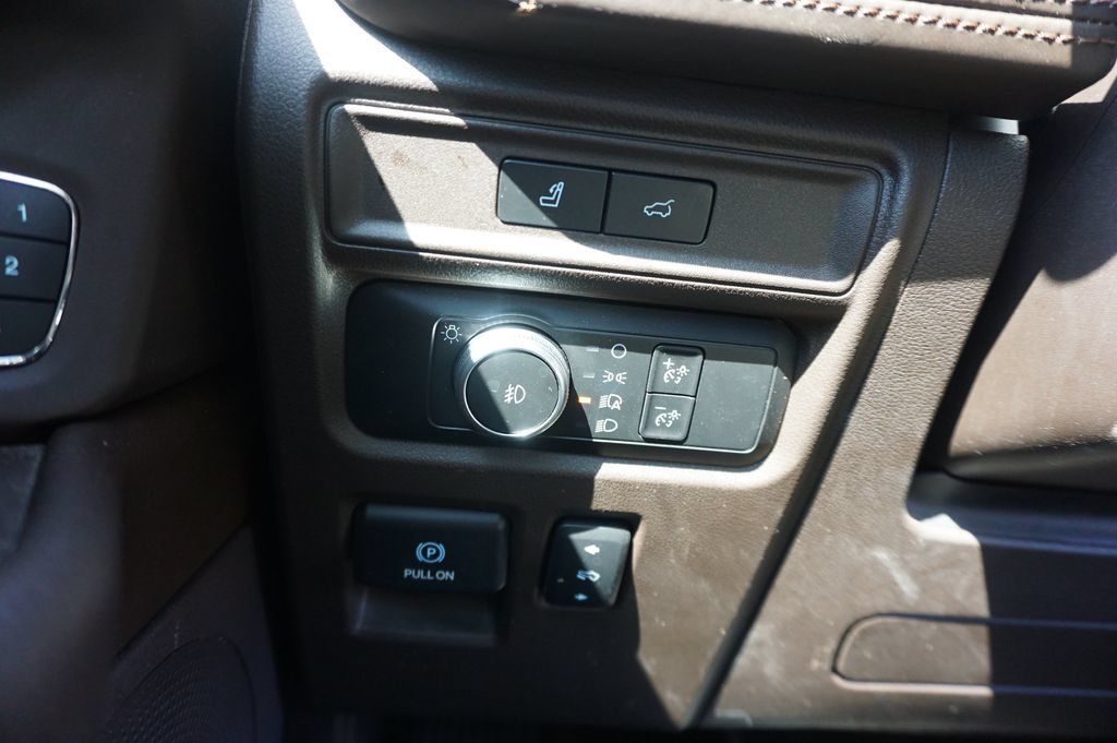 Used 2022 Ford Expedition Max King Ranch AWD/4WD image 5