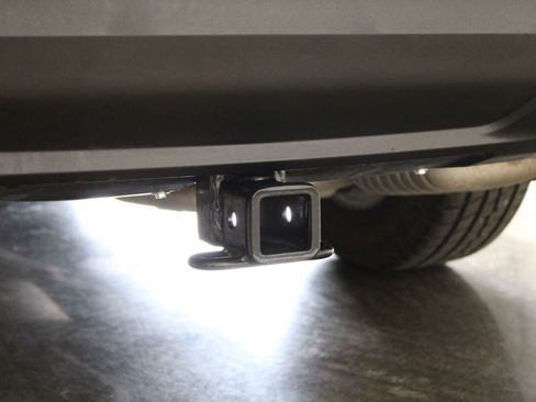 Used 2020 Ford Explorer XLT image 13