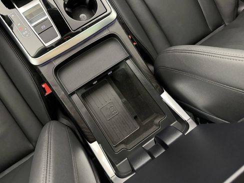 Used 2023 Audi Q7 3.0T Premium AWD/4WD image 43