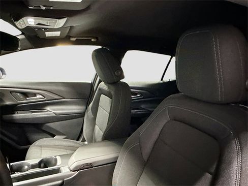 New 2026 Chevrolet Equinox EV LT image 23