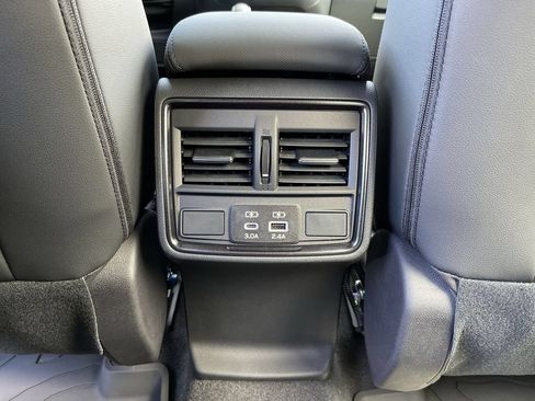 Used 2026 Subaru Forester Limited AWD/4WD image 41