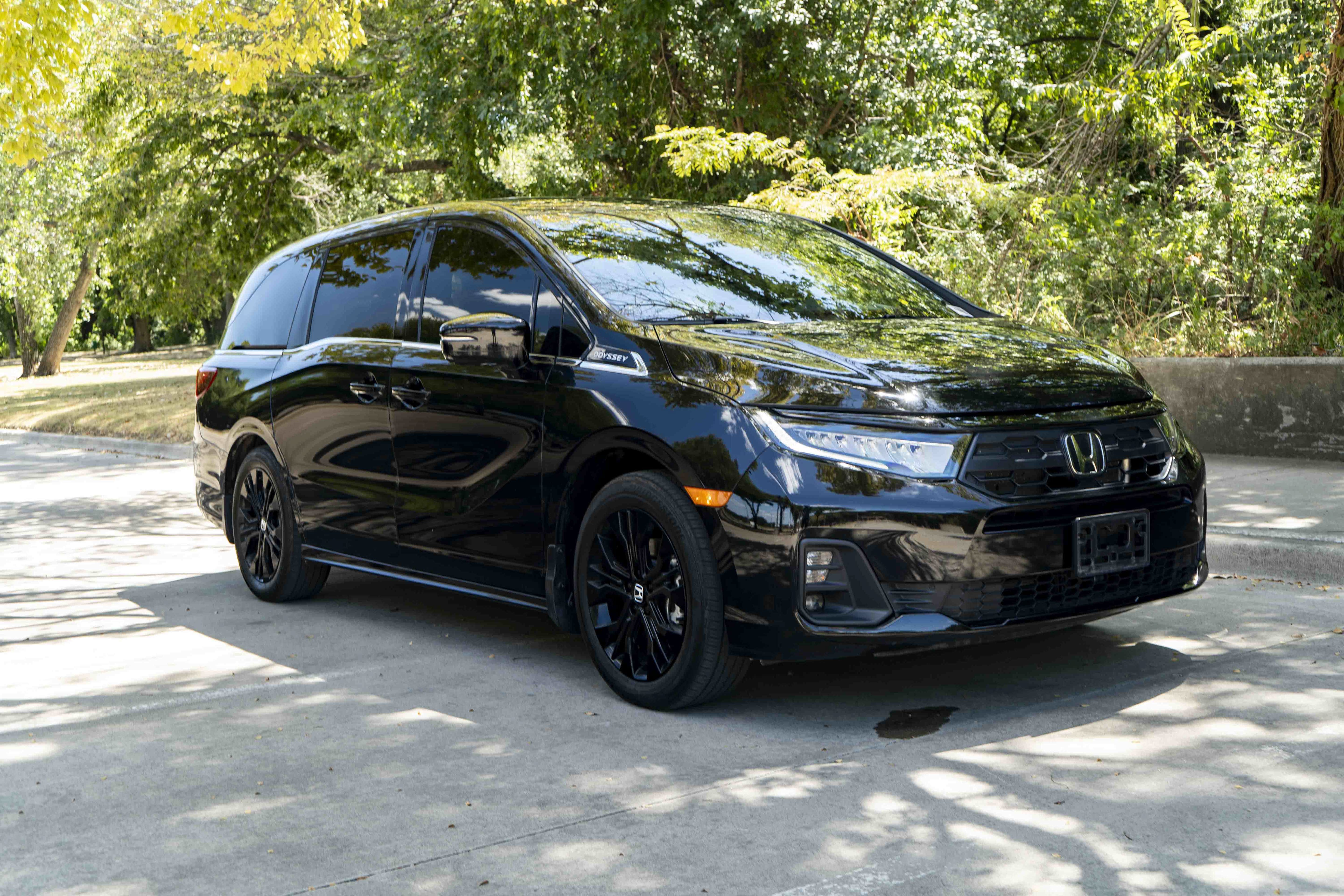 Used 2025 Honda Odyssey Sport-L image 2
