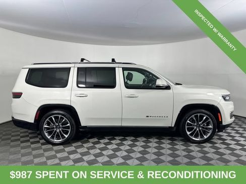 Certified 2022 Jeep Wagoneer Series III w/ Premium Group I AWD/4WD image 5