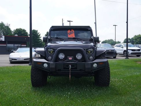 Used 2015 Jeep Wrangler Unlimited Sport AWD/4WD image 2
