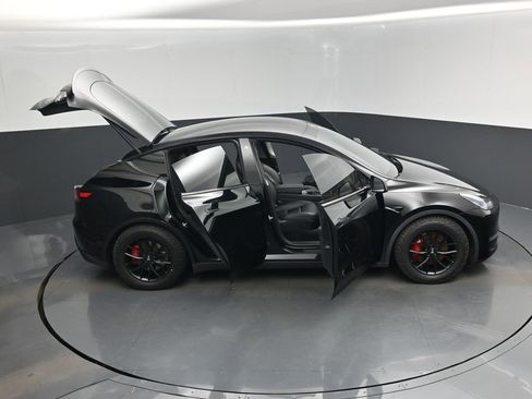 Used 2020 Tesla Model Y Performance image 18