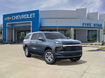 New 2026 Chevrolet Suburban LT w/ Comfort Package