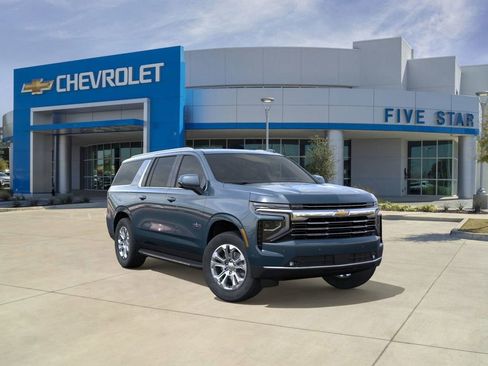 New 2026 Chevrolet Suburban LT w/ Comfort Package image 1
