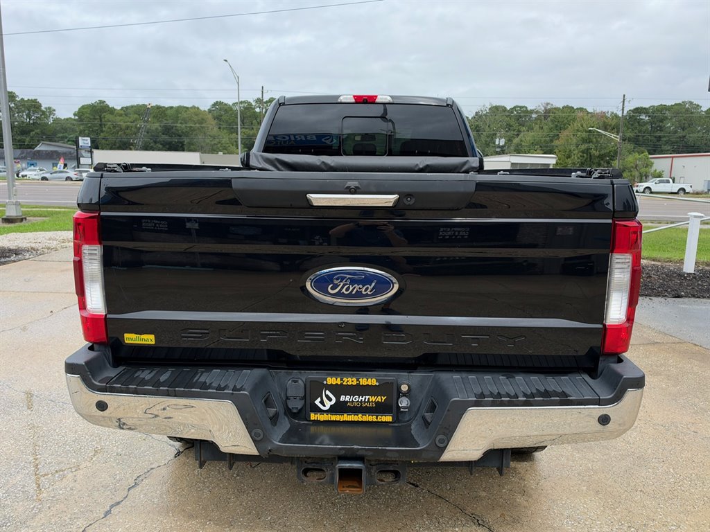 Used 2019 Ford F350 Lariat w/ Chrome Package AWD/4WD image 6