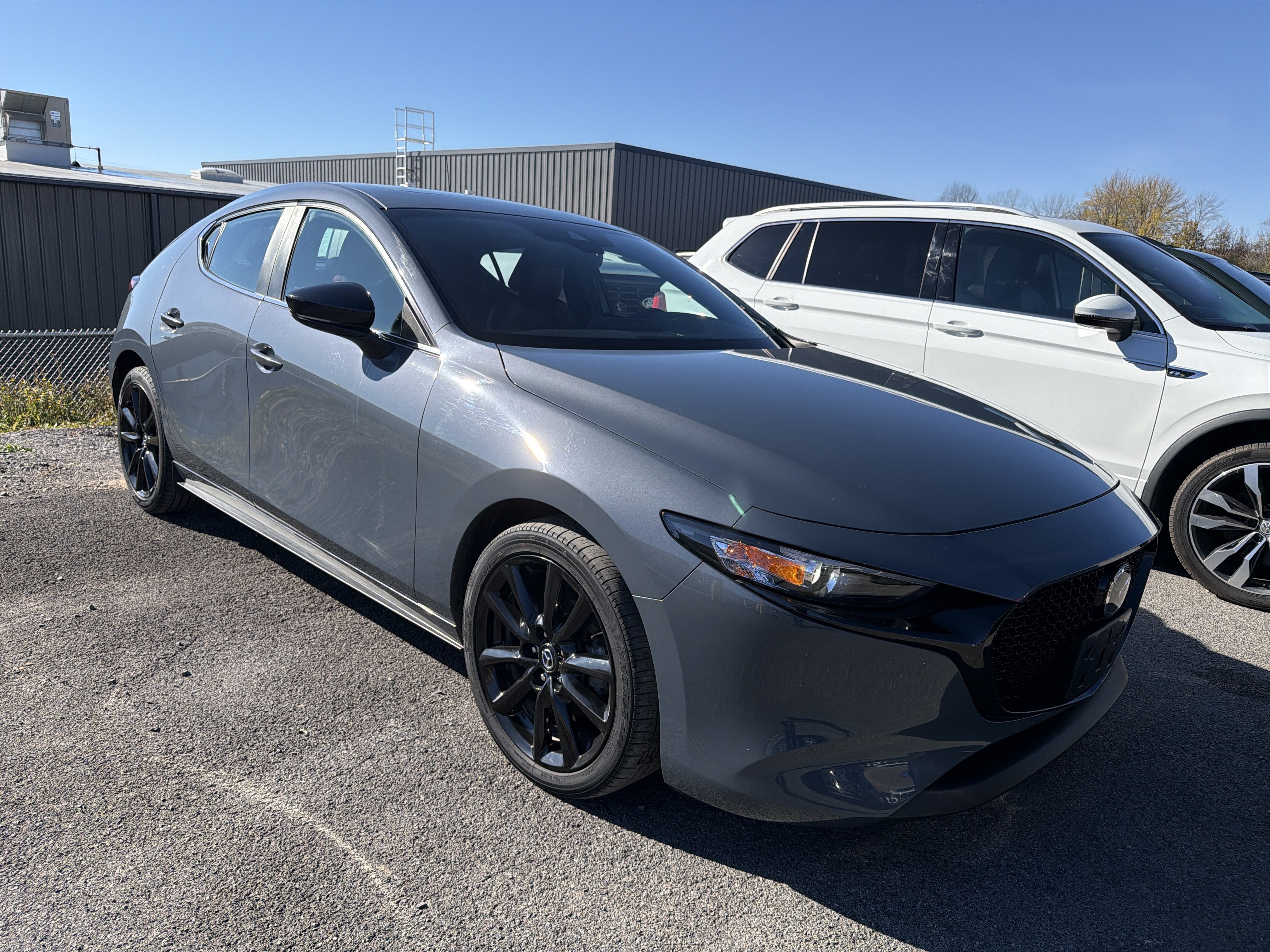 Used 2022 MAZDA MAZDA3 s FWD image 2