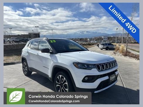 Used 2023 Jeep Compass Limited image 1