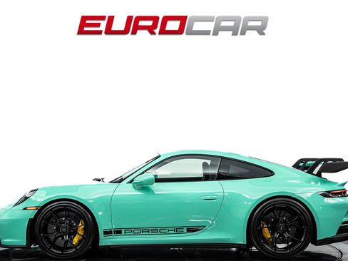 Used 2022 Porsche 911 GT3 RWD image 2