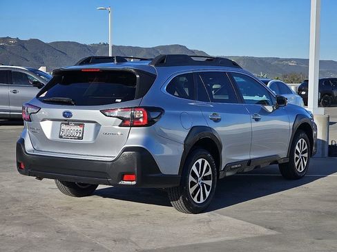 Certified 2025 Subaru Outback Premium image 18