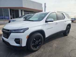 Used 2023 Chevrolet Traverse LT w/ Midnight/Sport Edition video 1